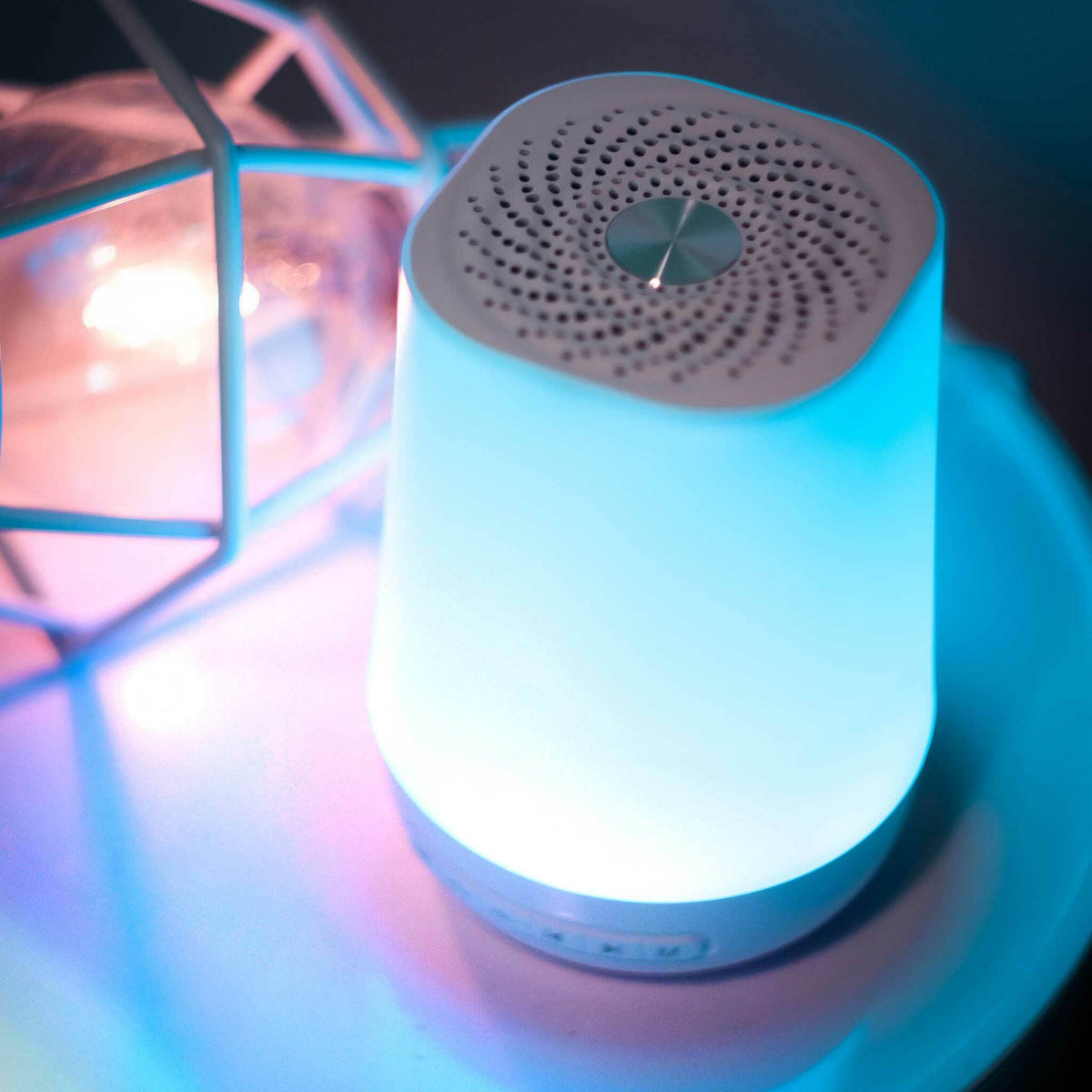 
              Polar Night White Noise Machine